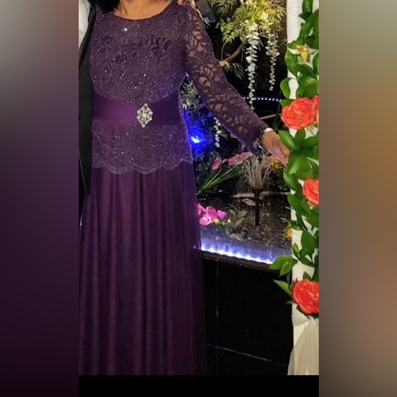 Jackie Jon Mother of the Bride Gown - Picture 5 of 5